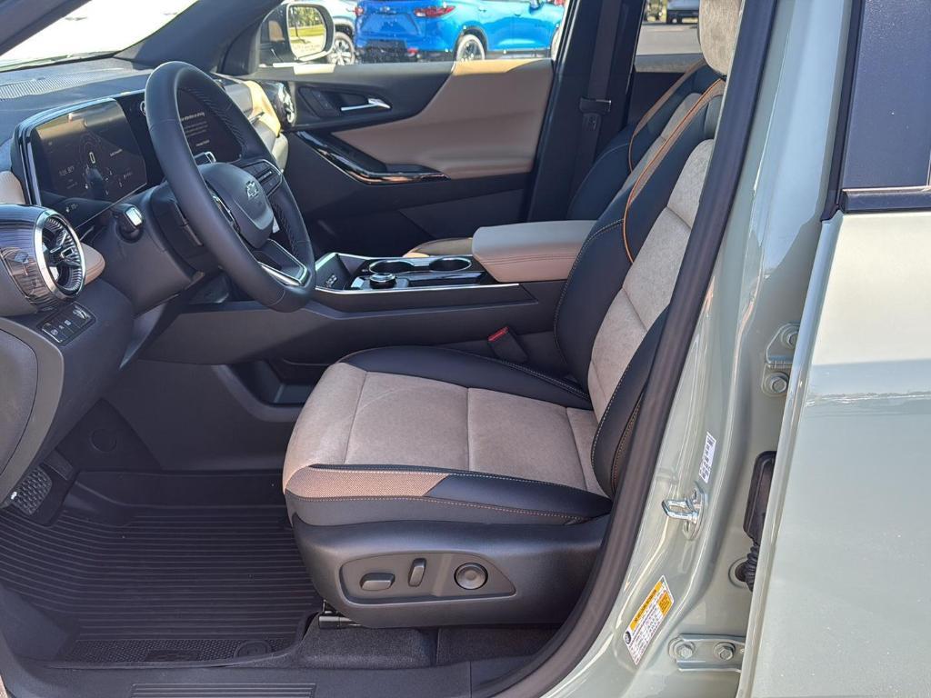 new 2026 Chevrolet Equinox car, priced at $37,595