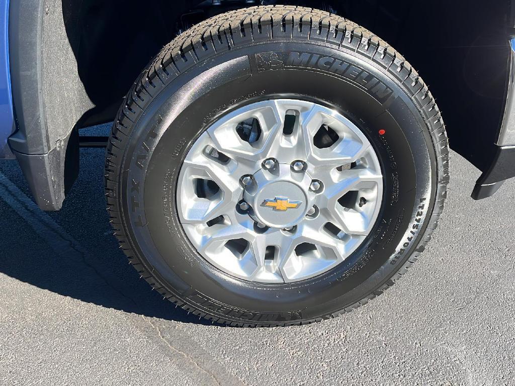 new 2025 Chevrolet Silverado 2500 car, priced at $62,975