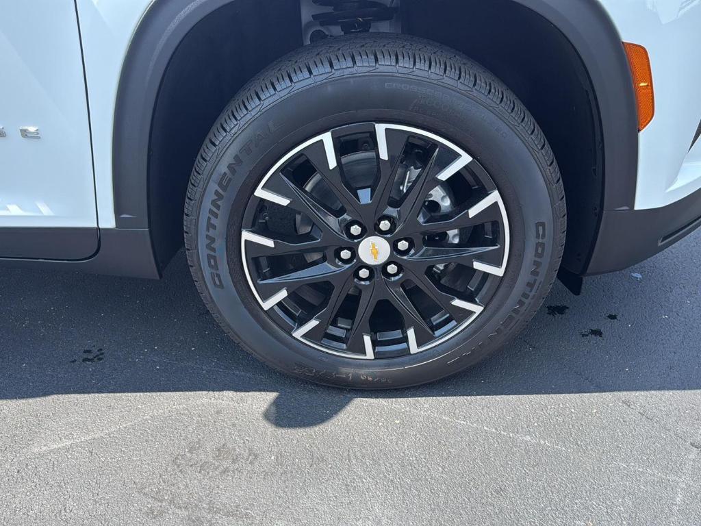 new 2026 Chevrolet Traverse car, priced at $47,425