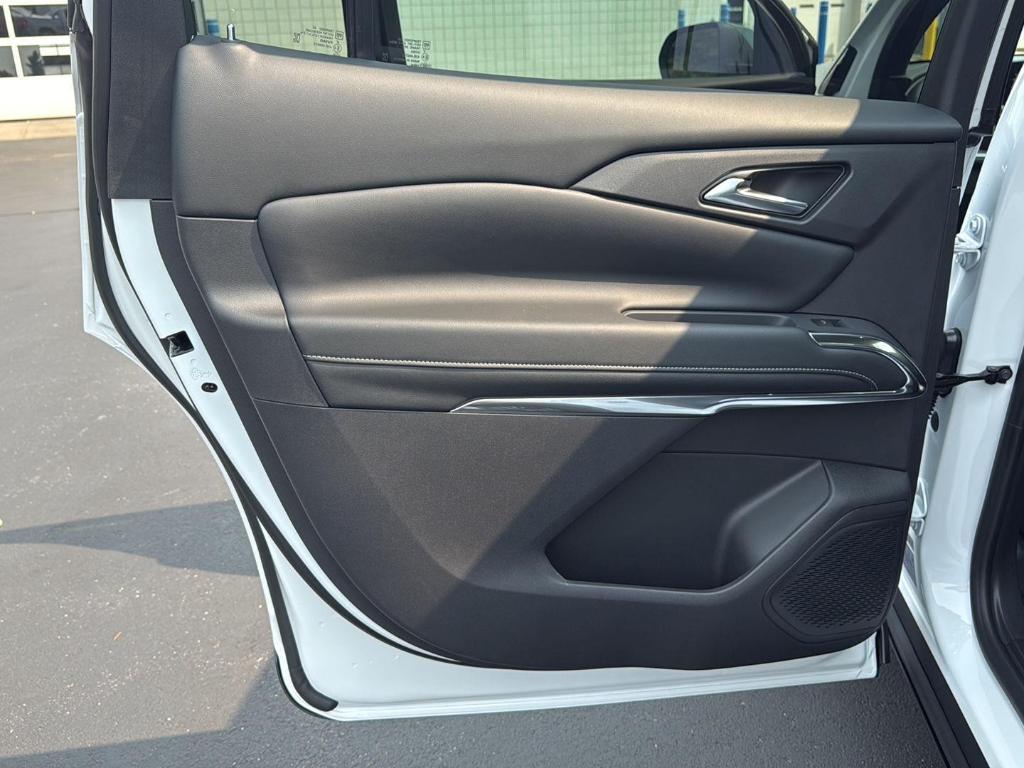 new 2026 Chevrolet Traverse car, priced at $45,680