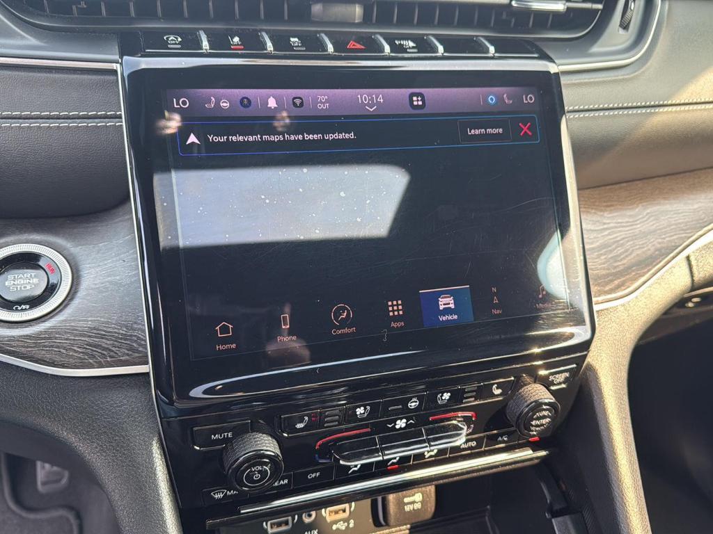 used 2024 Jeep Grand Cherokee L car, priced at $35,700