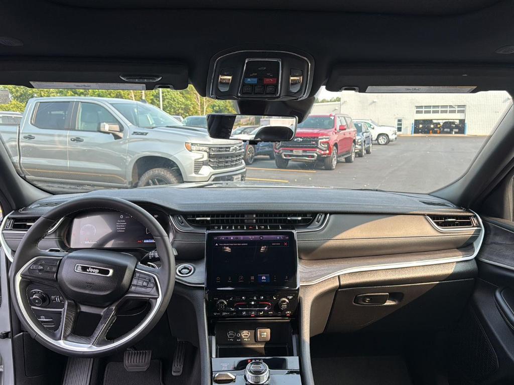 used 2024 Jeep Grand Cherokee L car, priced at $35,700