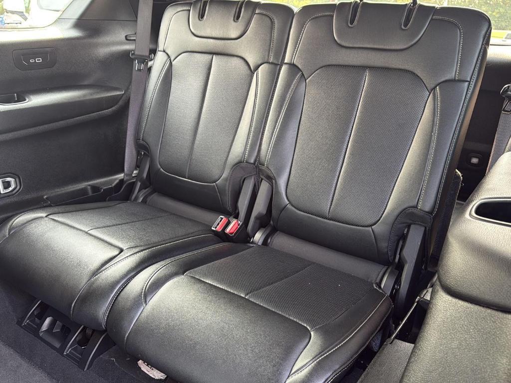 used 2024 Jeep Grand Cherokee L car, priced at $35,700