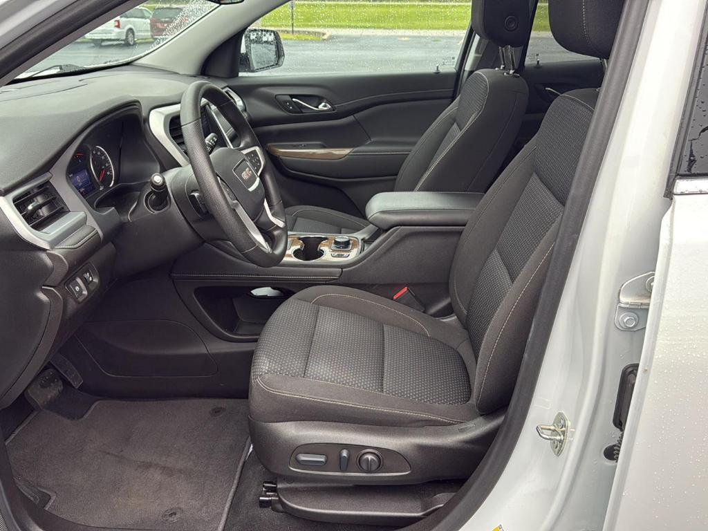 used 2022 GMC Acadia car, priced at $29,500