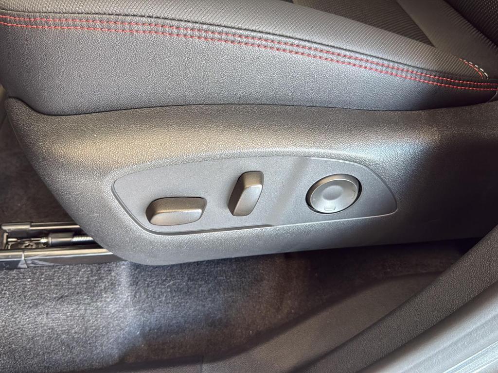 new 2026 Chevrolet Traverse car, priced at $59,220