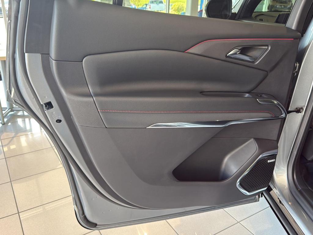 new 2026 Chevrolet Traverse car, priced at $59,220