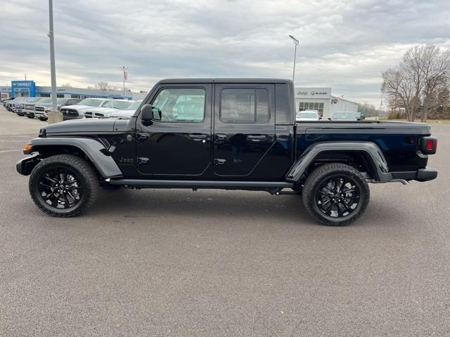 new 2025 Jeep Gladiator car, priced at $43,140