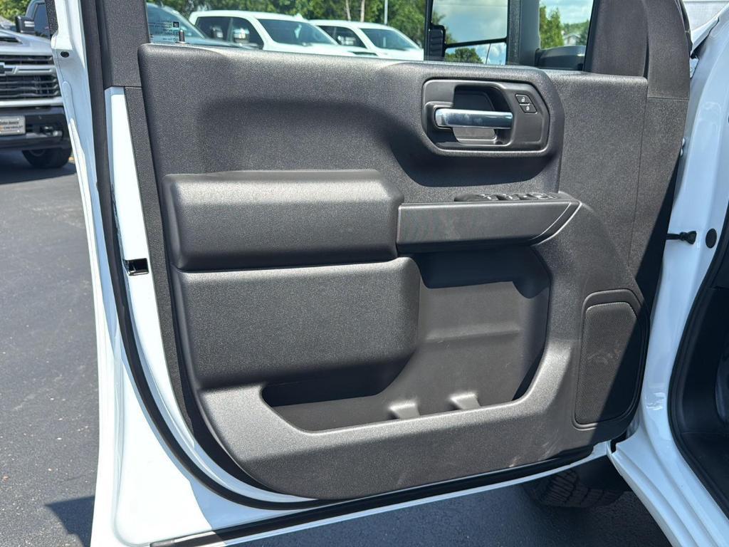 new 2025 Chevrolet Silverado 2500 car, priced at $54,030