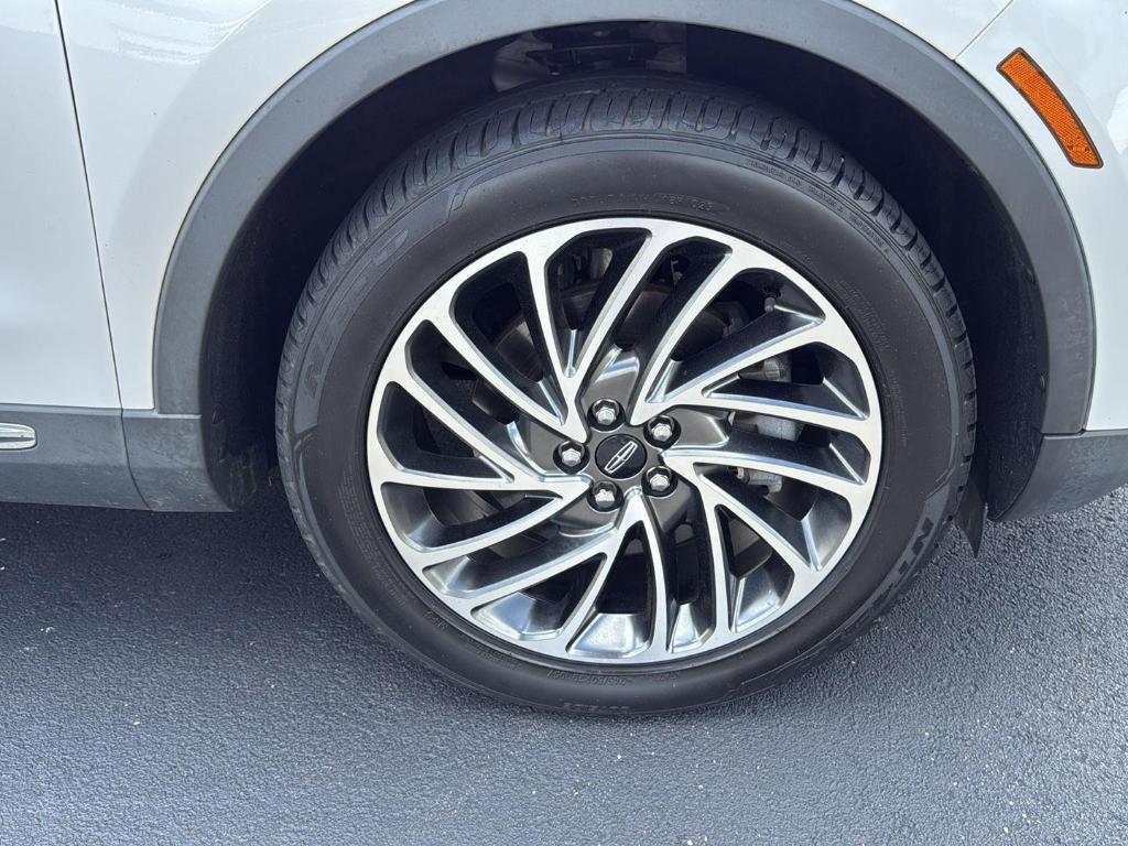 used 2019 Lincoln Nautilus car, priced at $19,995