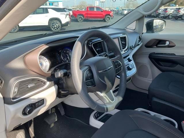 used 2018 Chrysler Pacifica car, priced at $10,000