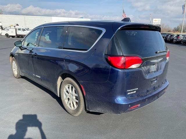 used 2018 Chrysler Pacifica car, priced at $10,000