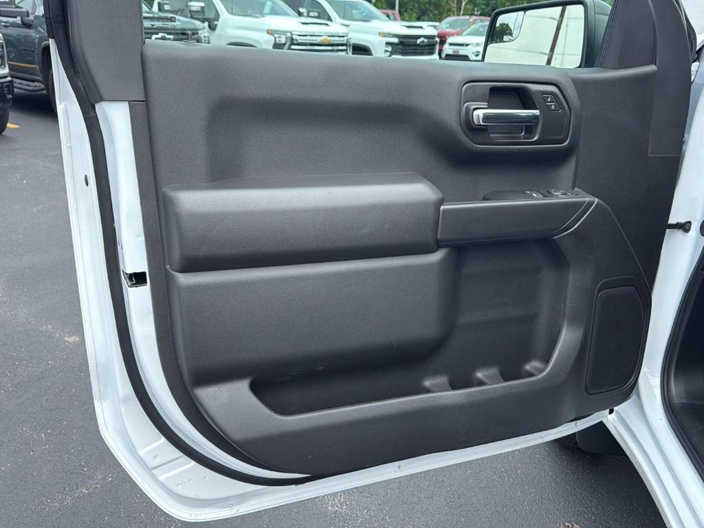 new 2025 Chevrolet Silverado 1500 car, priced at $32,810