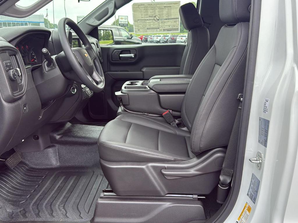 new 2025 Chevrolet Silverado 1500 car, priced at $32,810