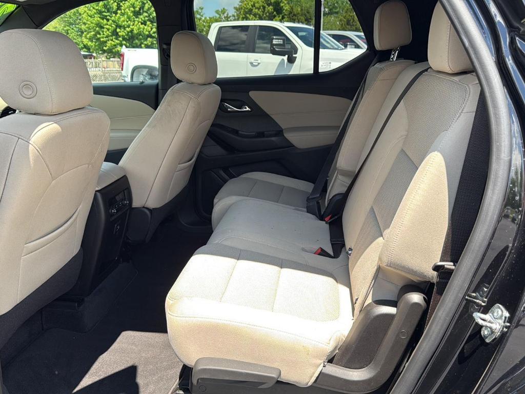 used 2022 Chevrolet Traverse car, priced at $29,800