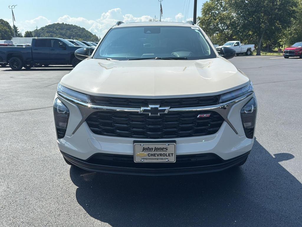 new 2026 Chevrolet Trax car, priced at $28,690