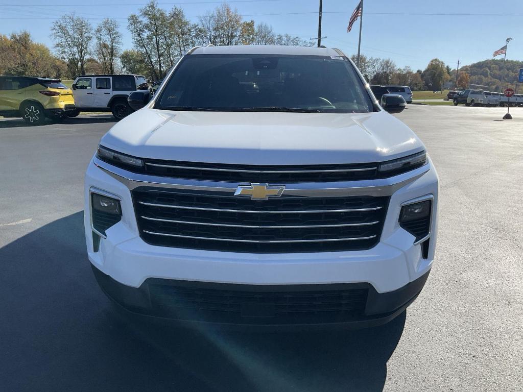 used 2025 Chevrolet Traverse car, priced at $36,800
