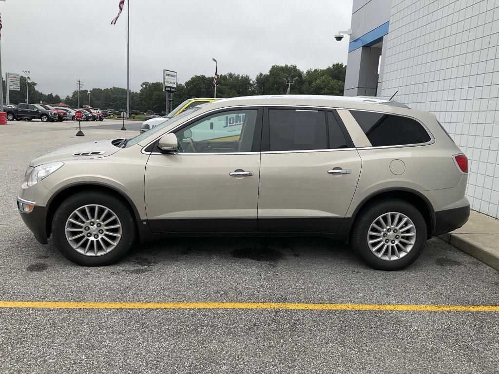 used 2010 Buick Enclave car, priced at $9,500