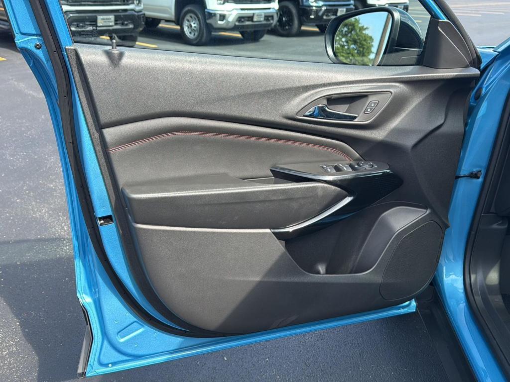 new 2025 Chevrolet Trax car, priced at $28,285