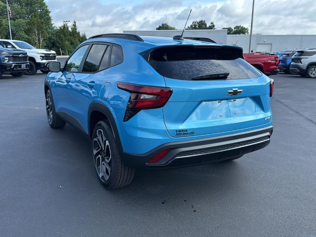 new 2025 Chevrolet Trax car, priced at $28,285