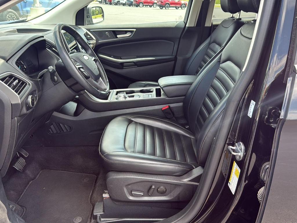 used 2024 Ford Edge car, priced at $25,000