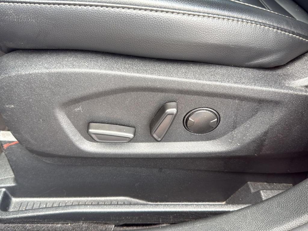 used 2024 Ford Edge car, priced at $25,000