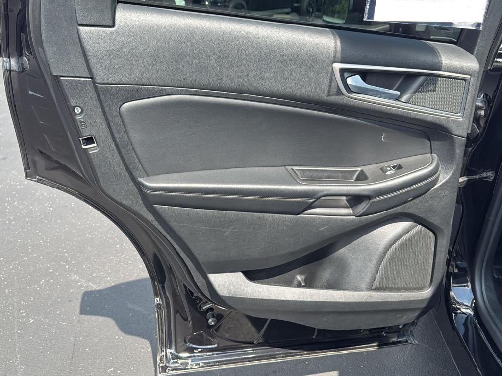 used 2024 Ford Edge car, priced at $25,000