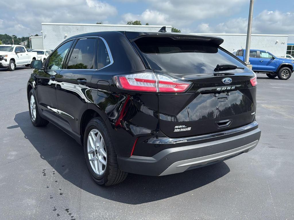 used 2024 Ford Edge car, priced at $25,000