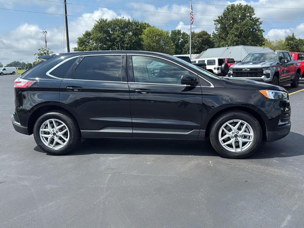 used 2024 Ford Edge car, priced at $25,000