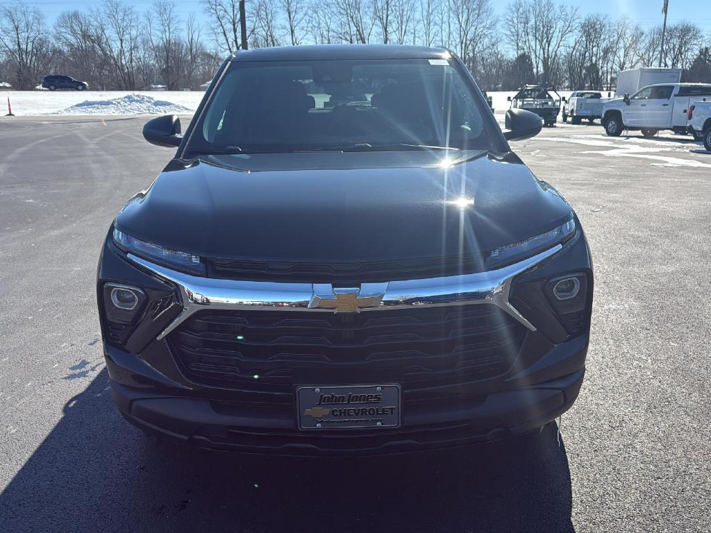 new 2025 Chevrolet TrailBlazer car, priced at $25,720