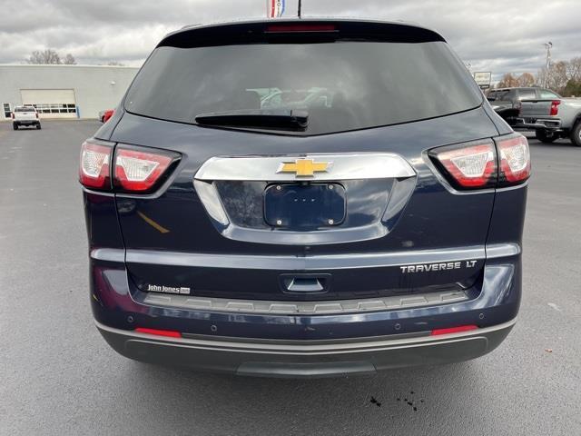 used 2015 Chevrolet Traverse car, priced at $14,000