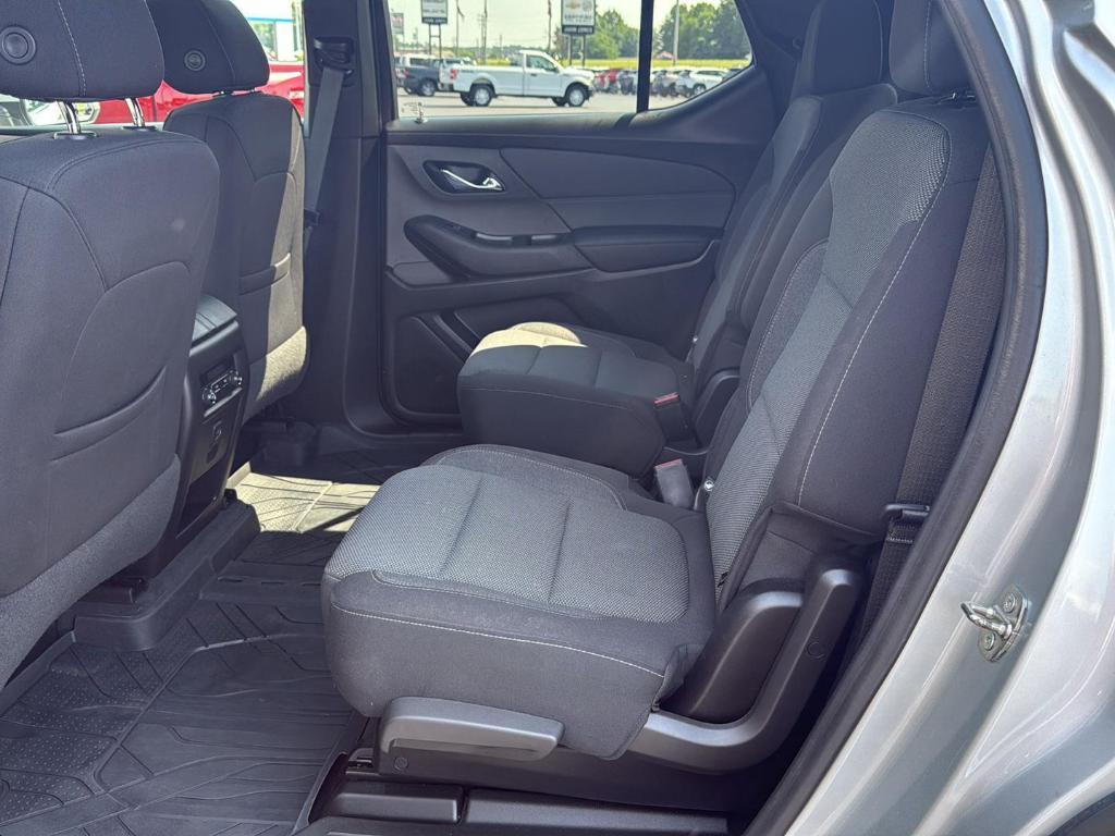 used 2022 Chevrolet Traverse car, priced at $29,595
