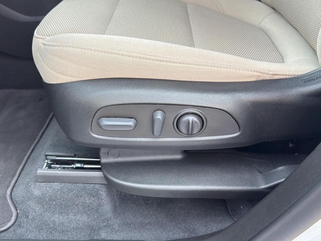 used 2023 Chevrolet Traverse car, priced at $34,695