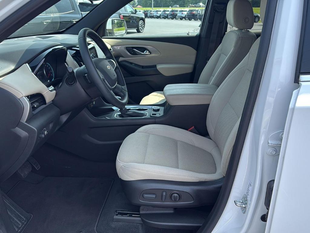 used 2023 Chevrolet Traverse car, priced at $34,695