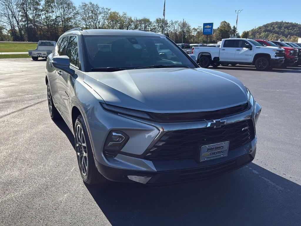 used 2025 Chevrolet Blazer car, priced at $37,400