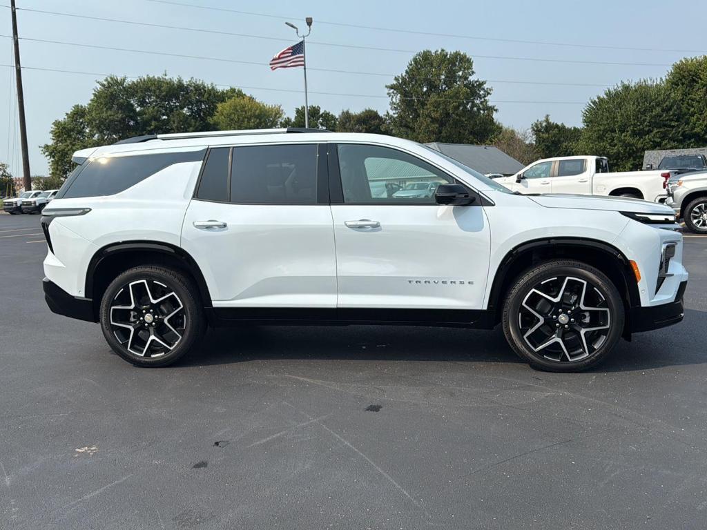new 2026 Chevrolet Traverse car, priced at $61,495
