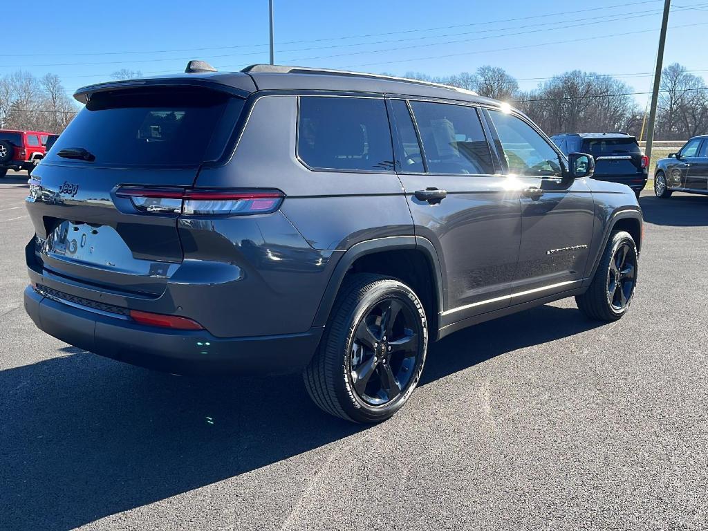 new 2024 Jeep Grand Cherokee L car, priced at $43,175