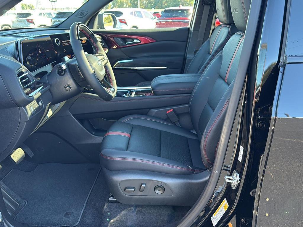 new 2026 Chevrolet Traverse car, priced at $60,040