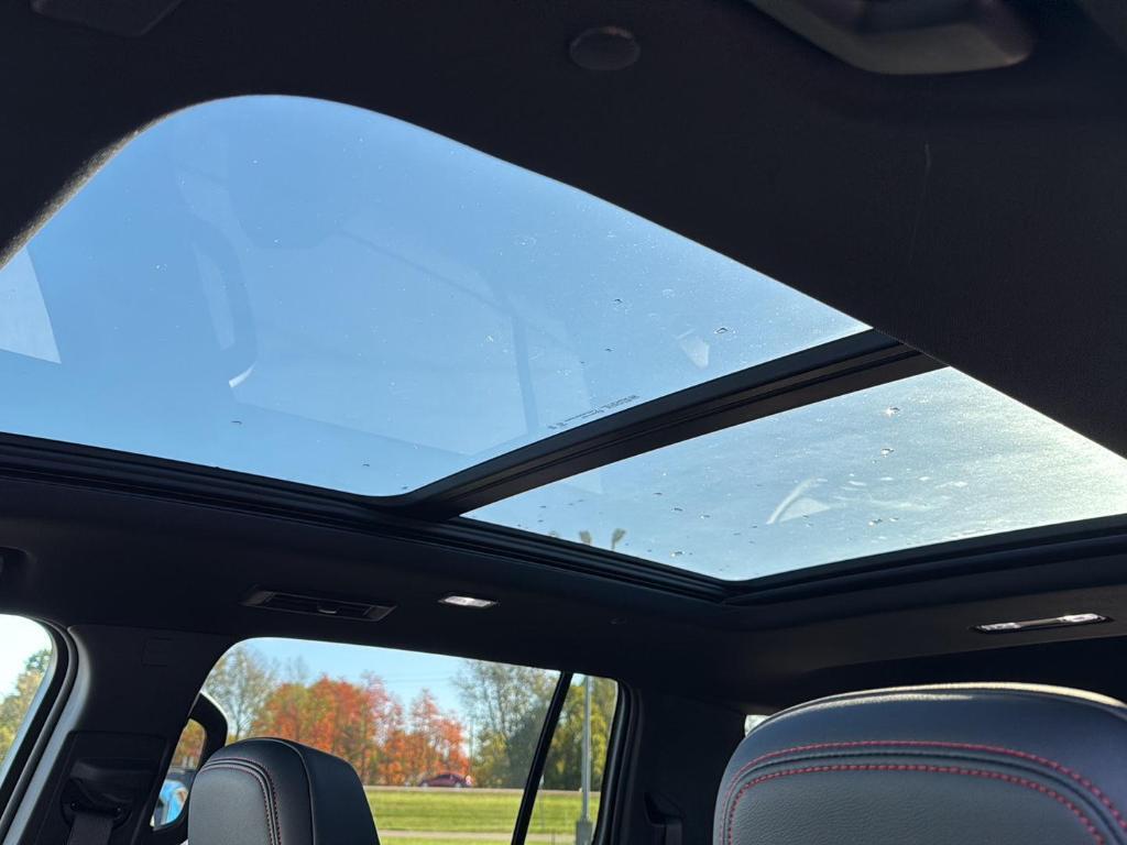 new 2026 Chevrolet Traverse car, priced at $60,040