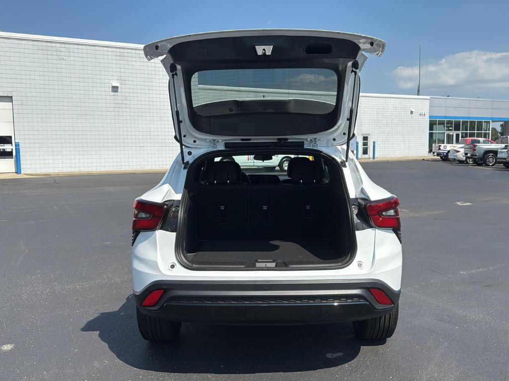 new 2025 Chevrolet Trax car, priced at $25,390