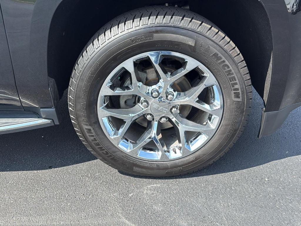 used 2016 GMC Yukon car, priced at $23,500