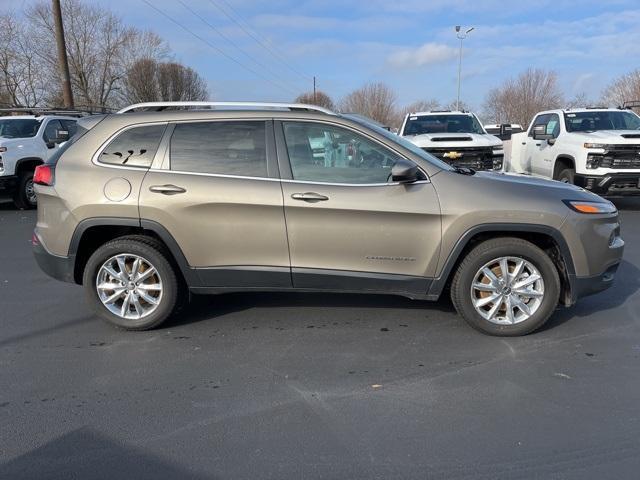 used 2016 Jeep Cherokee car, priced at $12,450