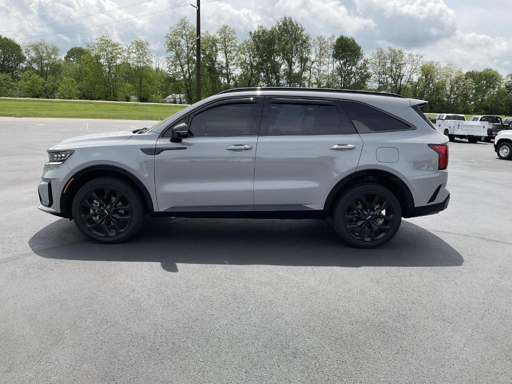 used 2023 Kia Sorento car, priced at $36,900