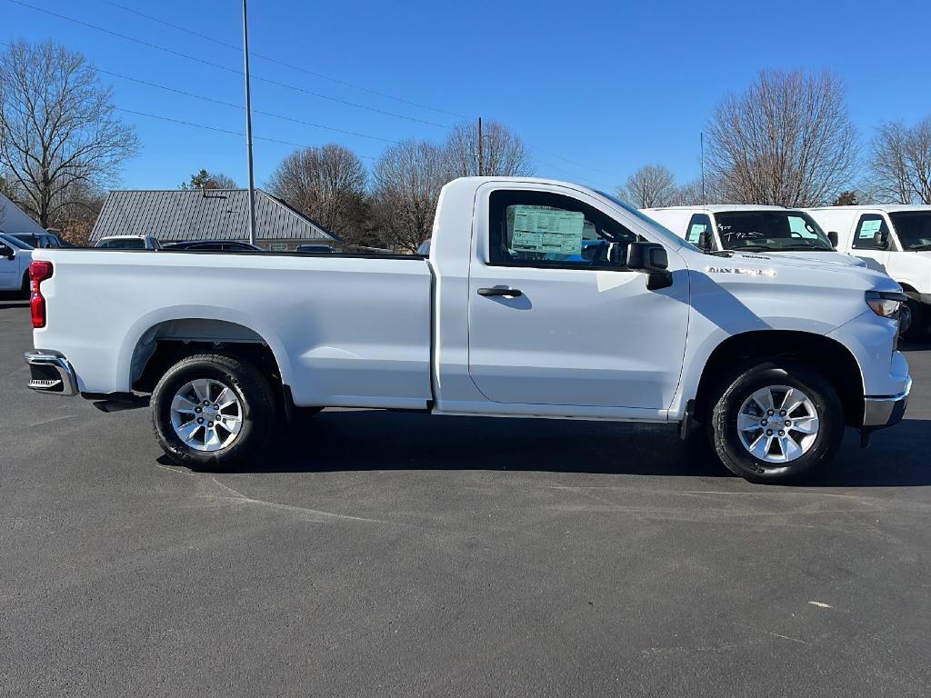 new 2025 Chevrolet Silverado 1500 car, priced at $33,735