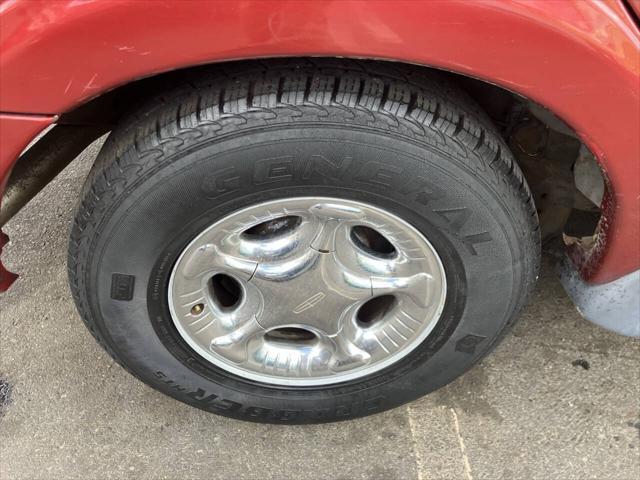 used 1999 Lincoln Navigator car, priced at $2,195