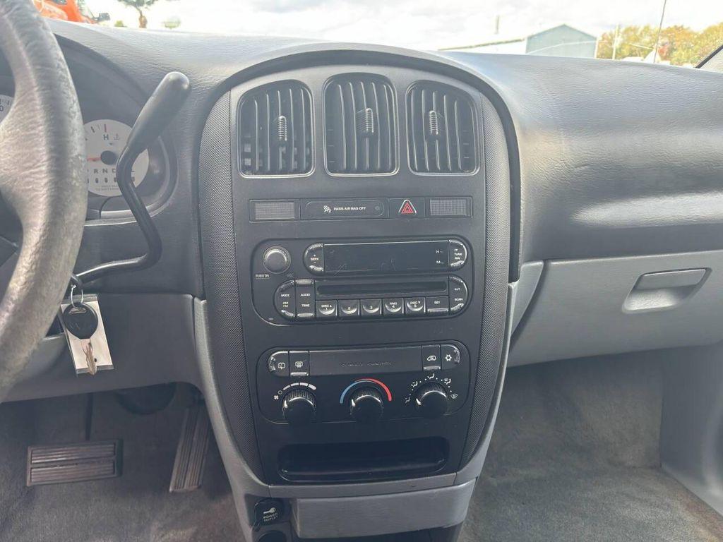 used 2007 Dodge Caravan car, priced at $2,495