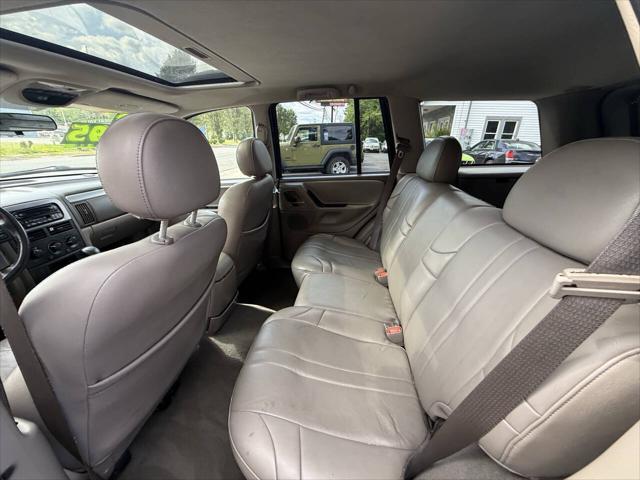 used 2004 Jeep Grand Cherokee car, priced at $2,495