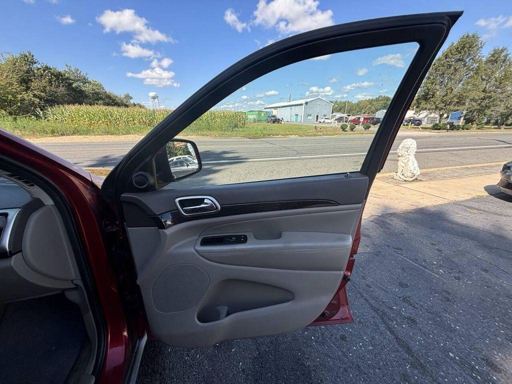 used 2011 Jeep Grand Cherokee car, priced at $2,995