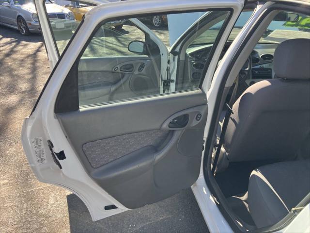 used 2003 Ford Focus car, priced at $1,295