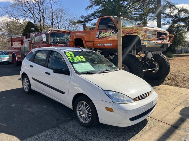 used 2003 Ford Focus car, priced at $1,295