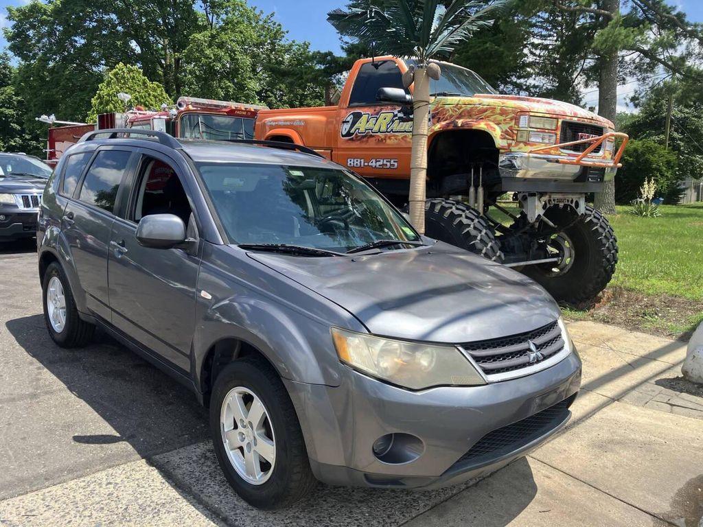 used 2009 Mitsubishi Outlander car, priced at $1,895